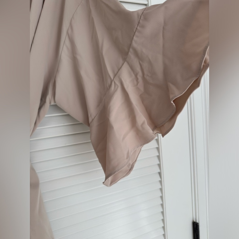 Birdy Grey KENNY RUFFLE ROBE - Picture 4 of 4